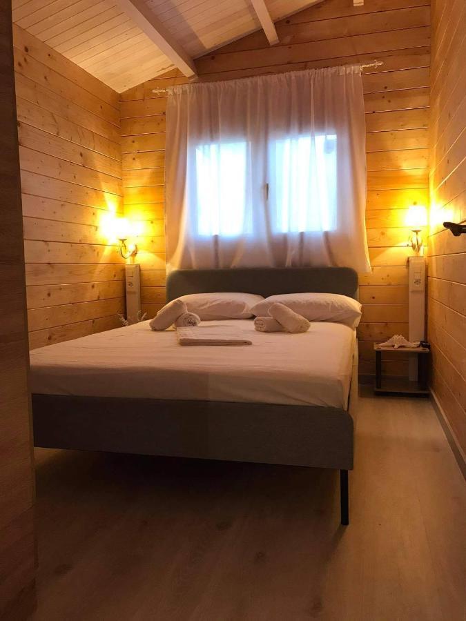 Villa Fillip Wooden House Preveza Esterno foto
